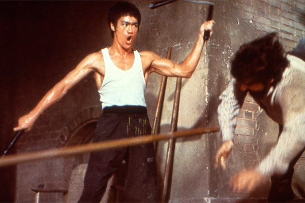 Bruce Lee tenía una habilidad única con los nunchakus.